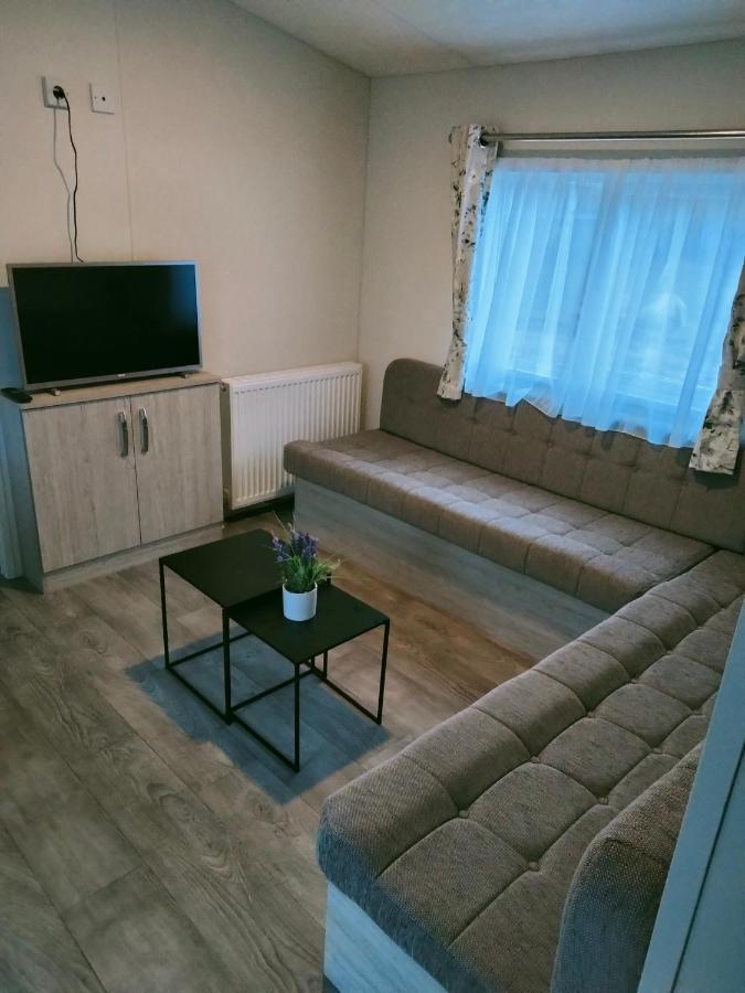 Bj Chalets - De Rug 1 - Vakantiepark Lauwersoog - Luxe Chalet Met Vaatwasser! Vroege Incheck! Εξωτερικό φωτογραφία