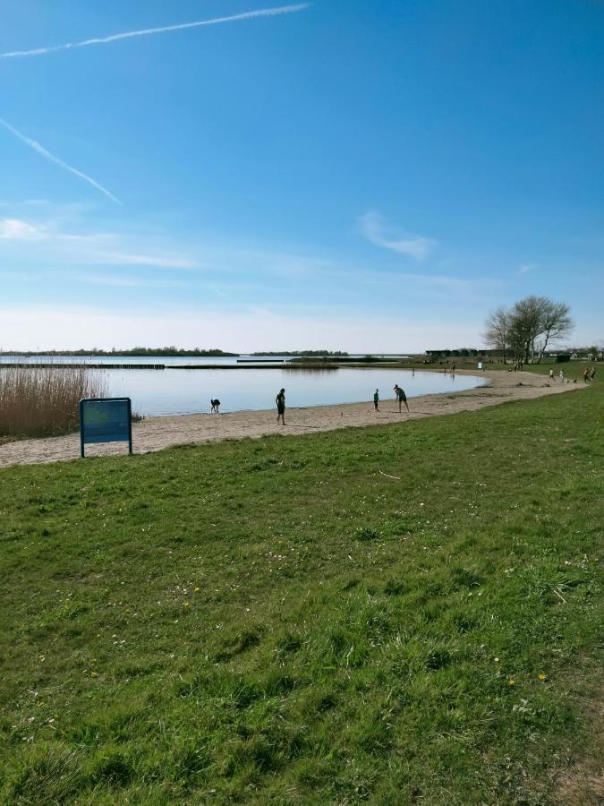 Bj Chalets - De Rug 1 - Vakantiepark Lauwersoog - Luxe Chalet Met Vaatwasser! Vroege Incheck! Εξωτερικό φωτογραφία