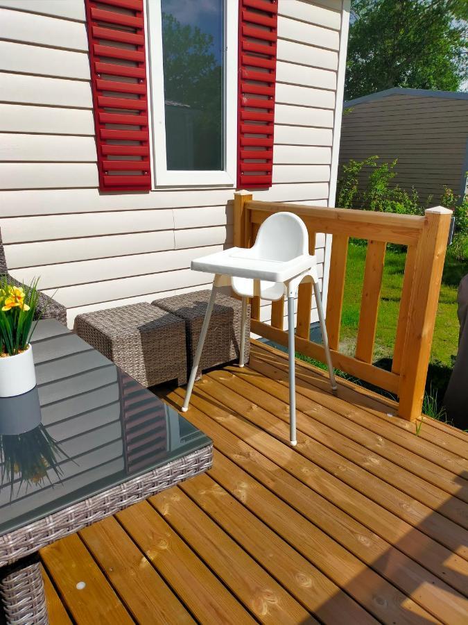 Bj Chalets - De Rug 1 - Vakantiepark Lauwersoog - Luxe Chalet Met Vaatwasser! Vroege Incheck! Εξωτερικό φωτογραφία
